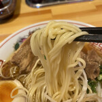 ラーメン食堂 - 麺はストレート