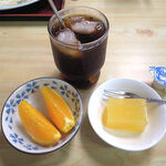 可祢井 - サービスのデザートとコーヒー