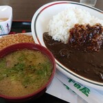 大衆食堂 半田屋 - 全部で900円ちょい