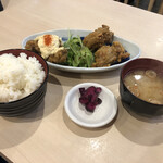 大衆居酒屋 とりいちず - 唐揚げと南蛮の合盛り定食　550円