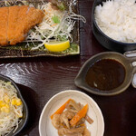 鉄板ステーキ ろく丘 - 