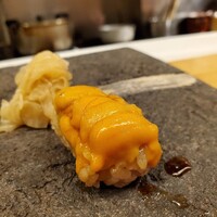 羽田市場 ギンザセブン - 西利昆布を食べて育った雲丹