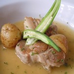 ル スリジェ - メイン肉：　黒豚の白ワイン煮込み