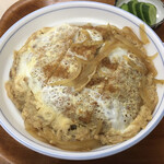 中華 吉野 - 750円のカツ丼アップ