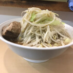 らーめん影武者 - ラーメン大盛り　ヤサイニンニクアブラ