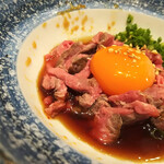 大和焼肉ホルモンすだく - 薫製ユッケ⭐️
レア感✨