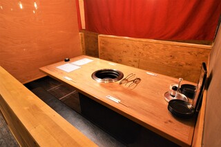 Yakiniku Zetto Kitamachi - 2F/テーブル半個室