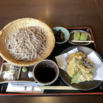 吉草 - 牡蠣と野菜の天ぷらそば