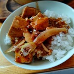 らーめん食堂 ゆうき屋 - 【2020.10.14(水)】ご飯に麻婆豆腐をかけて麻婆豆腐丼