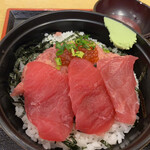 塩竃まぐろ直売・食堂 - まぐろがねっとりとうまい！