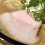 中華蕎麦 とみ田 - うちもも醤油煮チャーシュー