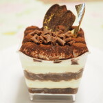 ラトリエ モトゾー - ティラミス