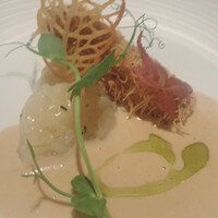 オーベルジュ・ド・リル ナゴヤ - 帆立のタルタルとフォアグラのカダイフ揚げ！！
                    んまっ！！！！