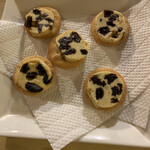 南国酒場リバーサイド - これもこの前食べた
      レーズンバター
      ちなみにレーズンは巨峰のレーズンなので食べ応えバッチリ！