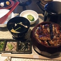 炭焼きうなぎ・かしわ 登河 - 