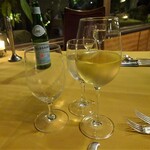 万平ホテル メインダイニングルーム - 夕食：●白グラスワイン