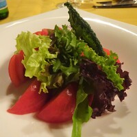 万平ホテル メインダイニングルーム - 夕食：●◆トマトサラダ
