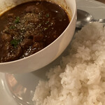 ジェイ・ティップル・バー - タマネギの美味しいカレー。