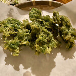 がじゅまる - アーサーの天ぷら、これは頼むべし！
      