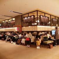 廣東料理 民生 ヒルトンプラザウエスト店 - 外観