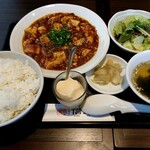 麺・飯 信華 - 麻婆豆腐定食