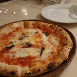 エノテカ ドォーロ プレミオ - 店内石窯ピザ