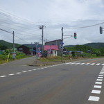 左の道を上っていきます