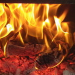 緑工房 - 薪の炎で焼き上げます