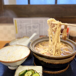 角丸 - 特徴的な細麺のうどん