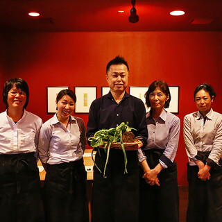 地元はもちろん、県外の常連さんも多い人気店です。