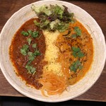 SPICY CURRY 魯珈 - 今回の限定2種は別々に食べるのが正解！