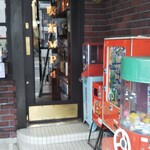 喫茶 MP4 - 店舗入口
