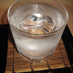鮨 福原 - 麦焼酎・宇佐むぎの水割り
