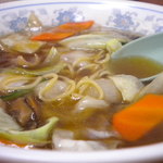 中華新楽 - シイタケソバ、６００円。これまた、心を奪われてしまう、至福の一品。