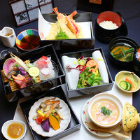 食前野菜とお重の膳