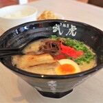 武虎 - 背脂豚骨ラーメン
