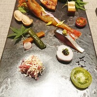 慈華 - 運気の上がる前菜盛り合わせ