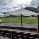 市島製パン研究所 - 店の前