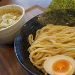 つけ麺 弐瓶 - 白味噌つけ麺（¥860税込み）無料の中盛り