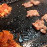 韓国料理 豚とんびょうし - サムギョプサル