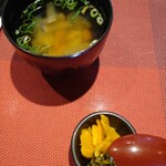 Hinoki - お味噌汁と香の物