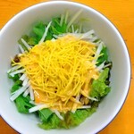 ぎょうざのひぐち - 地元産野菜が入るサラダは旨い❗️