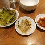 炭火焼肉・韓国料理 KollaBo - 