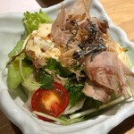 鉄板串焼き 咲蔵 - とうふサラダ