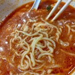 焼肉 中華 和食 のがみ苑 - 【2020.10.15(木)】トマトラーメン(並盛・140g)890円にタバスコを入れた