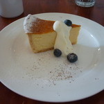 エーテル - チーズケーキ（450円）