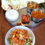 BINDU - Bランチ海老カレー950円ドリンク付き