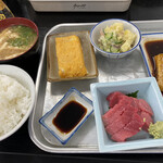 銀シャリ屋 ゲコ亭 - 卵焼き　マグロ造り　サバ煮付け　ポテトサラダ