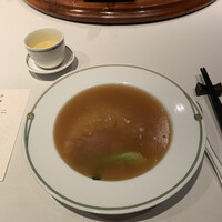 中国飯店 富麗華 - フカヒレの姿煮
