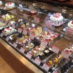 Furansugashifujinoki - ケーキのショーケース
